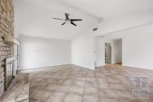 6201 Tara Dr, Austin, TX 78744 - Photo 2