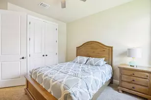 139 Kellogg Ln, Bastrop, TX 78602 - Photo 16