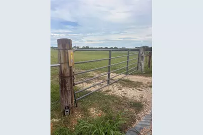 3109 Tenney Creek Road, Luling, TX 78648 - Photo 22