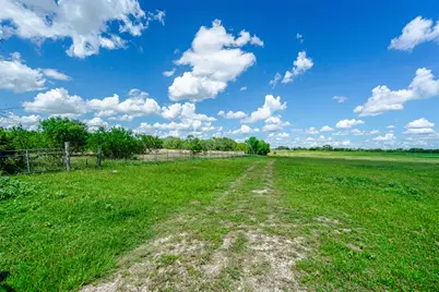 3109 Tenney Creek Road, Luling, TX 78648 - Photo 18