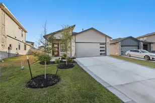 120 Scarborough Wy, San Marcos, TX 78666 - Photo 2