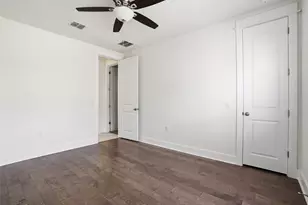 12604 Red Sparrow St, Austin, TX 78729 - Photo 10
