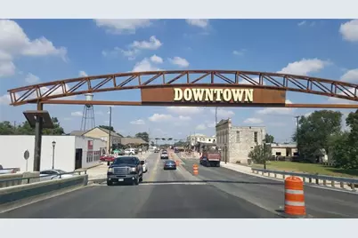 1305 S Mays Street #C&D, Round Rock, TX 78664 - Photo 8