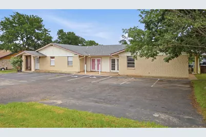 1305 S Mays Street #C&D, Round Rock, TX 78664 - Photo 2