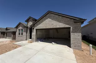 225 Seattle Slew Dr, Jarrell, TX 76537 - Photo 2