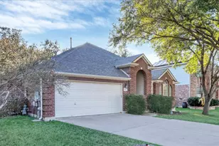 409 Carismatic Ln, Austin, TX 78748 - Photo 2