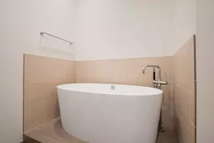 555 E 5th St, Austin, TX 78701 - Photo 28