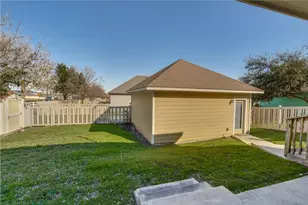 1019 Powell St, Kyle, TX 78640 - Photo 16