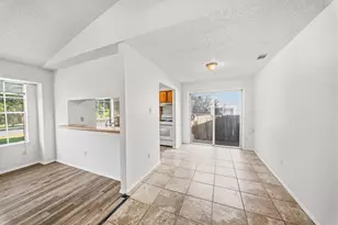 12002 Arrowwood Dr, Austin, TX 78727 - Photo 10