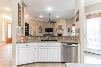10905 W Cave Boulevard, Dripping Springs, TX 78620 - Photo 14