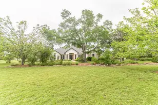 10905 W Cave Blvd, Dripping Springs, TX 78620 - Photo 4
