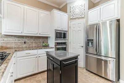 10905 W Cave Boulevard, Dripping Springs, TX 78620 - Photo 12