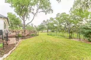 10905 W Cave Blvd, Dripping Springs, TX 78620 - Photo 36