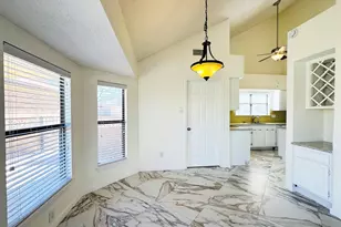 306 Applewood Dr, Pflugerville, TX 78660 - Photo 14