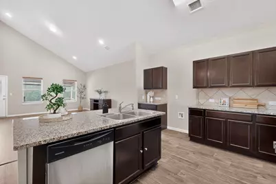 5905 Diamondleaf Bend, Austin, TX 78724 - Photo 14
