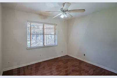 403 4th Avenue, Smithville, TX 78957 - Photo 10