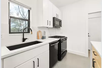 1183 Oakgrove Avenue #2, Austin, TX 78702 - Photo 8