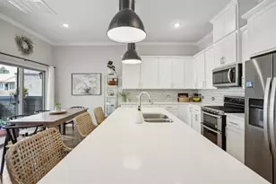 332 Adams St, Georgetown, TX 78628 - Photo 10