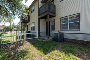 1841 River Crossing Cir, Austin, TX 78741 - Photo 28
