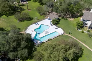 1841 River Crossing Cir, Austin, TX 78741 - Photo 36