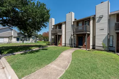 1841 River Crossing Circle #B, Austin, TX 78741 - Photo 2
