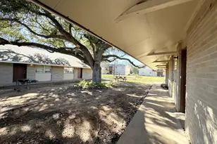 20115 San Marcos Hwy, San Marcos, TX 78666 - Photo 2