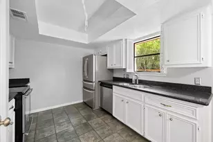 3303 Sanderling Trail, Austin, TX 78746 - Photo 10