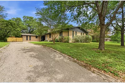 8910 Little Walnut #A, Austin, TX 78758 - Photo 2