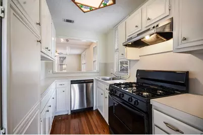 609 Harthan Street #A, Austin, TX 78703 - Photo 12