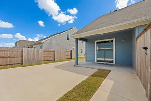207 Cherry Blossom Ln, Taylor, TX 76574 - Photo 36