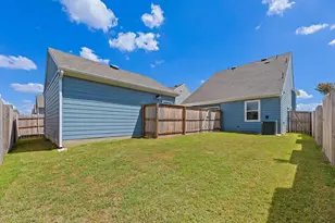 207 Cherry Blossom Ln, Taylor, TX 76574 - Photo 38