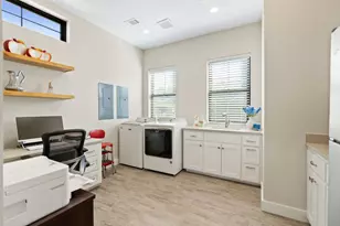 624 Waterside Dr, Marble Falls, TX 78654 - Photo 10