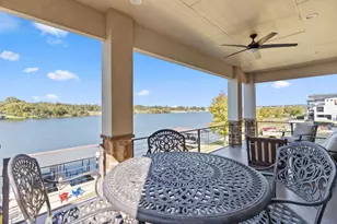 624 Waterside Dr, Marble Falls, TX 78654 - Photo 14