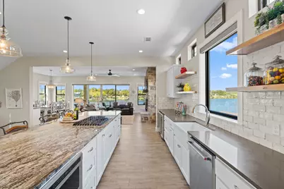 624 Waterside Drive, Marble Falls, TX 78654 - Photo 8