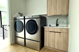 409 Clover Ct, Austin, TX 78745 - Photo 38