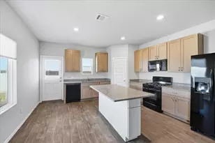 104 Cider Crk Dr, Elgin, TX 78621 - Photo 6