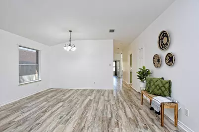 2305 Vernell Way, Round Rock, TX 78664 - Photo 4