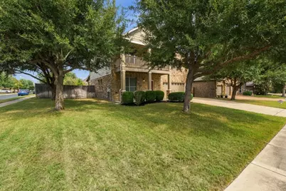 116 W Aspen Trail, Round Rock, TX 78664 - Photo 2