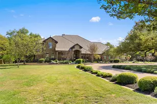 220 Escalera Pkwy, Georgetown, TX 78628 - Photo 2