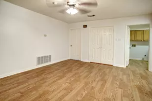 504 Leah Ln, Smithville, TX 78957 - Photo 16