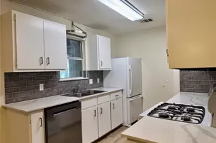8112 Willet Trail, Austin, TX 78745 - Photo 4