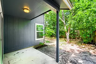 9616 Holly Springs Dr, Austin, TX 78748 - Photo 14