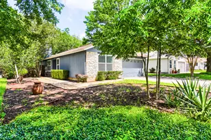 9616 Holly Springs Dr, Austin, TX 78748 - Photo 2