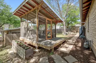 5600 Bull Creek Rd, Austin, TX 78756 - Photo 24