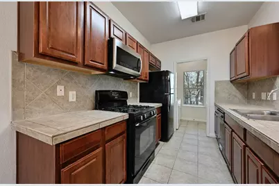 1217 Delano Street #B, Austin, TX 78721 - Photo 12