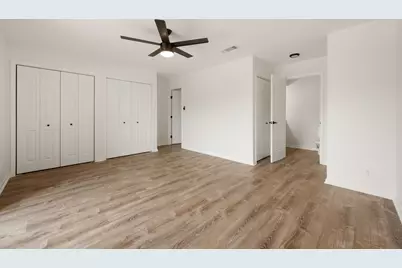 11 Oaks Place, Lago Vista, TX 78645 - Photo 18