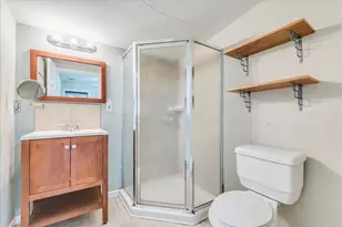 609 Cottonwood St, Lockhart, TX 78644 - Photo 6