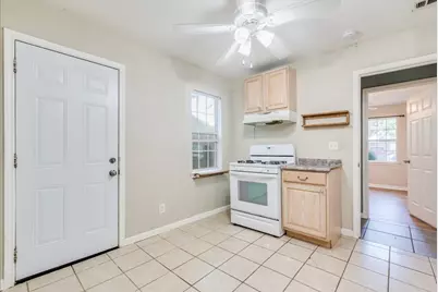 609 Cottonwood Street #B, Lockhart, TX 78644 - Photo 2