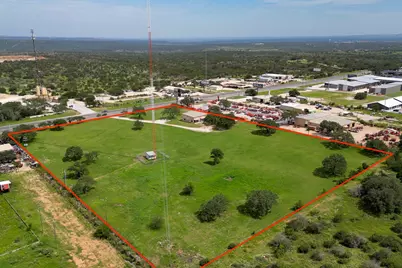 5526 N US Hwy 281, Marble Falls, TX 78654 - Photo 2