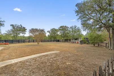 212 Thousand Oaks Drive, Cedar Creek, TX 78612 - Photo 34